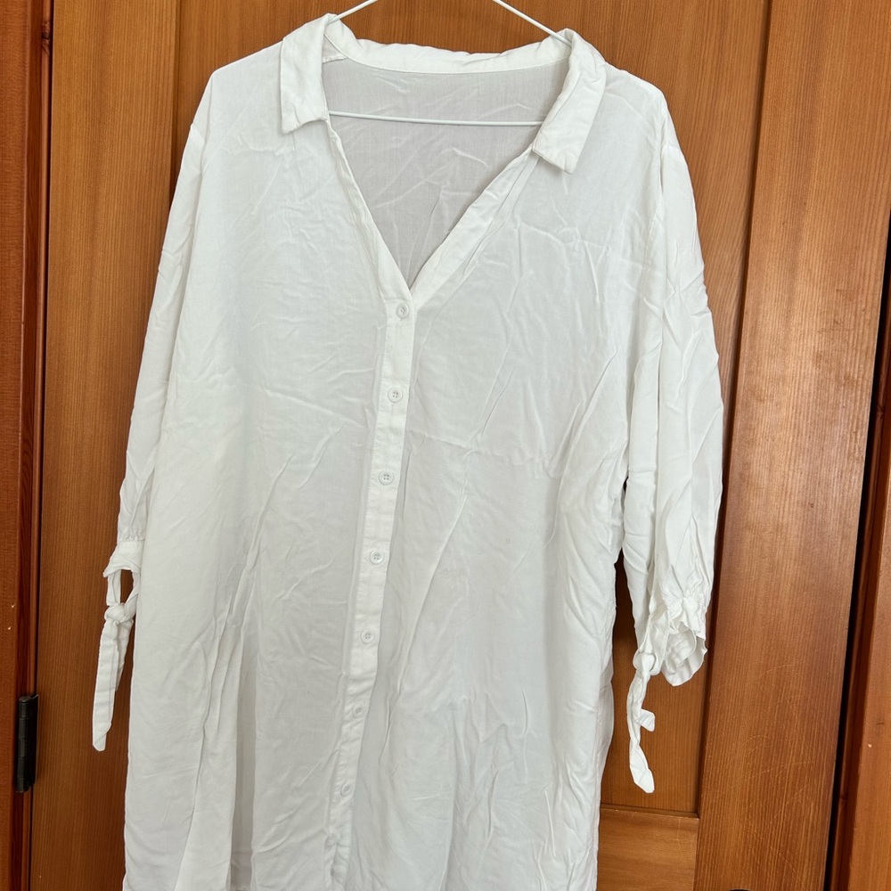 Cupshe ? Women's White Button-Up Blouse